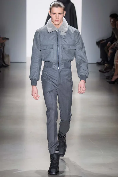 Look 35